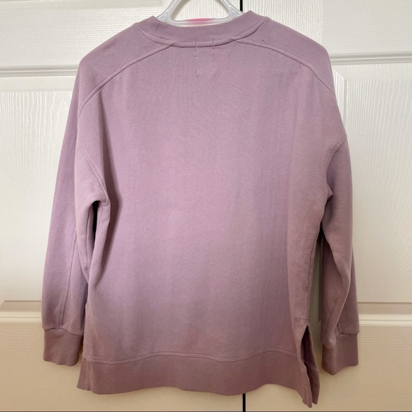 GAP Crewneck Sweatshirt - Picture 9 of 9